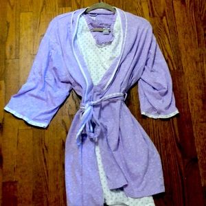 Comfy gown and robe set by Aria, size Large
